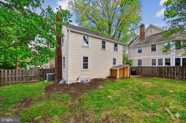 4504 GLADWYNE DR, Bethesda, MD 20814