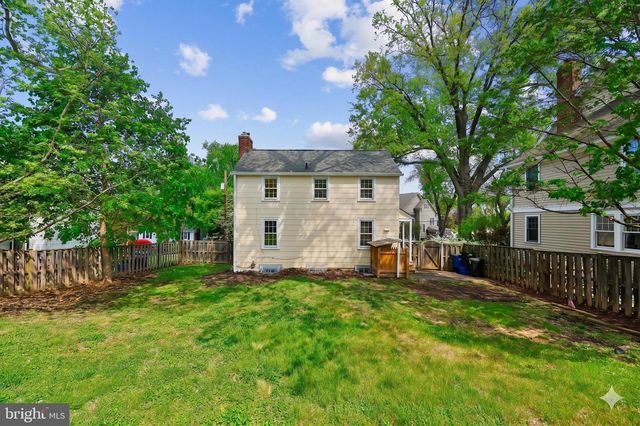 4504 GLADWYNE DR, Bethesda, MD 20814