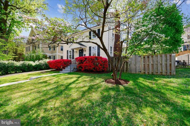 4504 GLADWYNE DR, Bethesda, MD 20814