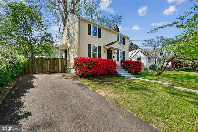 4504 GLADWYNE DR, Bethesda, MD 20814