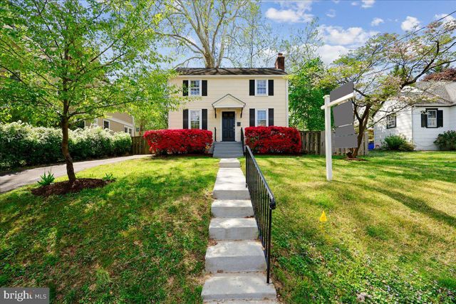 4504 GLADWYNE DR, Bethesda, MD 20814
