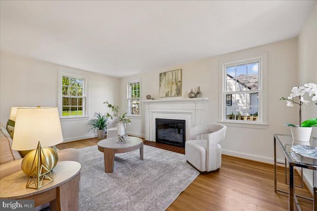 4504 GLADWYNE DR, Bethesda, MD 20814