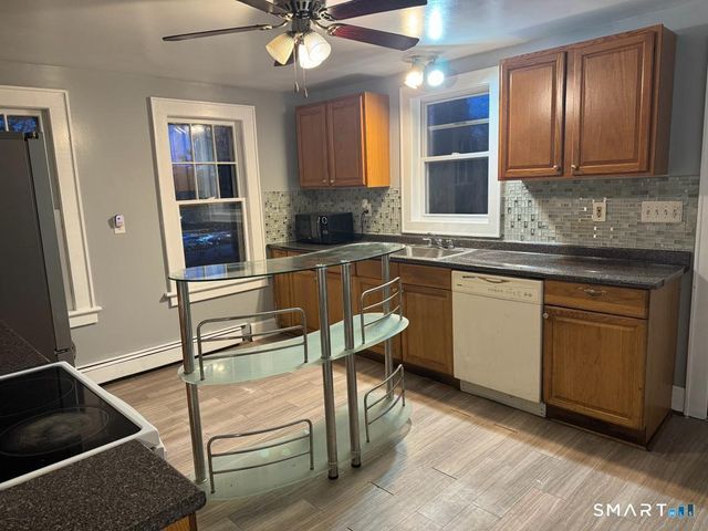7579 Main Street, Stratford, CT 06614