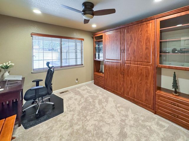 6152 Hillcrest Ct, Foresthill, CA 95631
