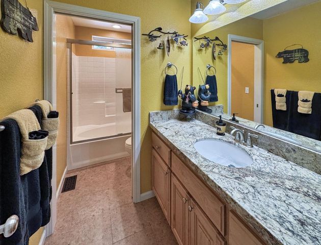 6152 Hillcrest Ct, Foresthill, CA 95631