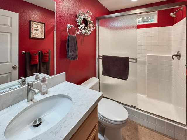 6152 Hillcrest Ct, Foresthill, CA 95631
