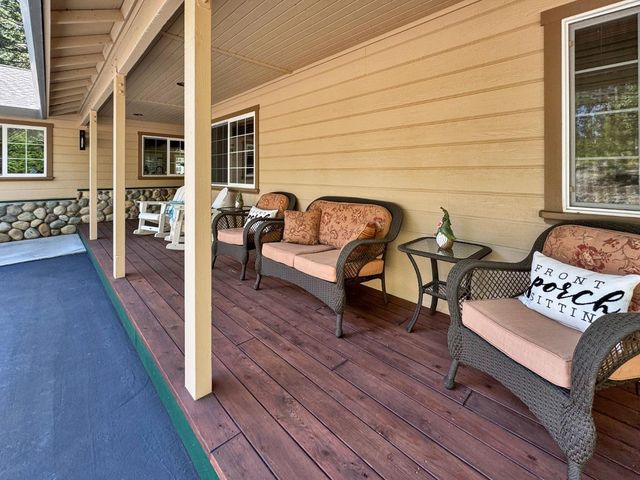 6152 Hillcrest Ct, Foresthill, CA 95631