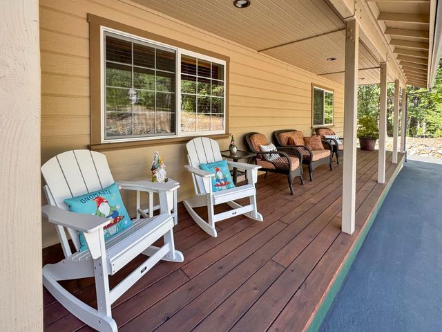 6152 Hillcrest Ct, Foresthill, CA 95631