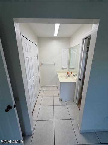 3629 SE 9th PL, Cape Coral, FL 33904