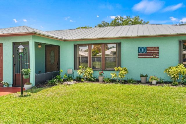 1636 NE Darlich Avenue, Jensen Beach, FL 34957