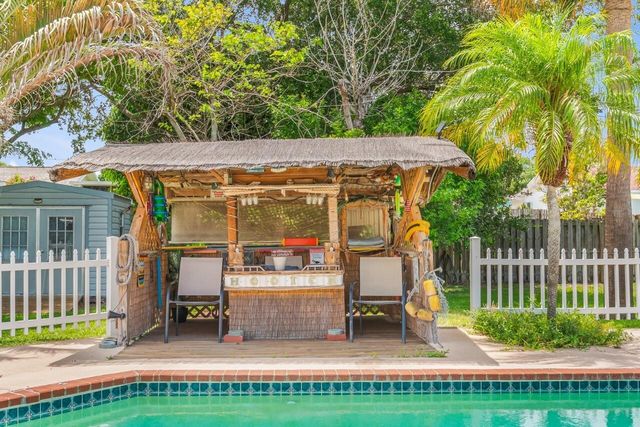 1636 NE Darlich Avenue, Jensen Beach, FL 34957