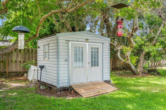 1636 NE Darlich Avenue, Jensen Beach, FL 34957