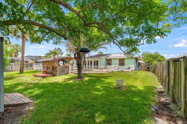1636 NE Darlich Avenue, Jensen Beach, FL 34957