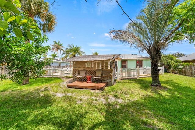 1636 NE Darlich Avenue, Jensen Beach, FL 34957