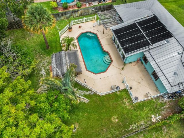 1636 NE Darlich Avenue, Jensen Beach, FL 34957