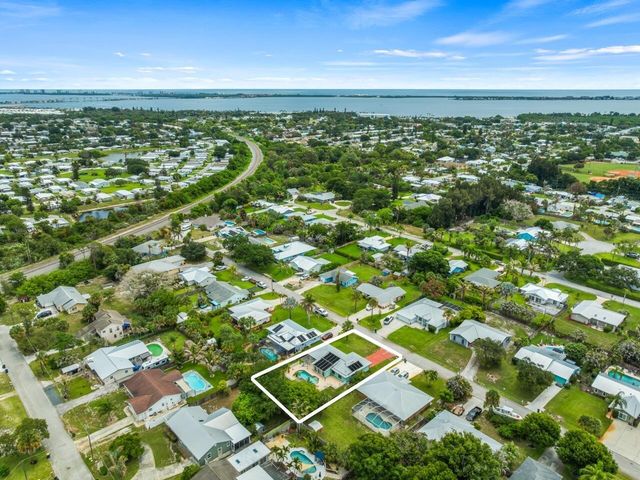 1636 NE Darlich Avenue, Jensen Beach, FL 34957