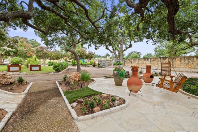 203 Senisa DR, Buchanan Dam, TX 78657
