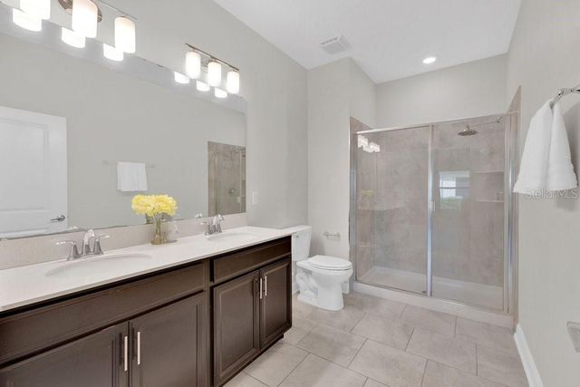 1051 QUAKER RIDGE LANE, Davenport, FL 33896