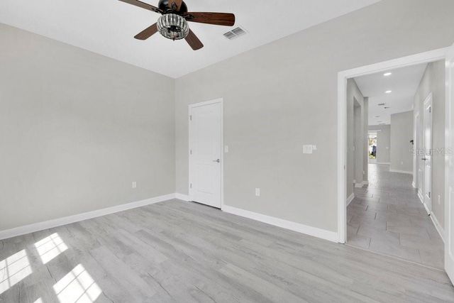 1051 QUAKER RIDGE LANE, Davenport, FL 33896