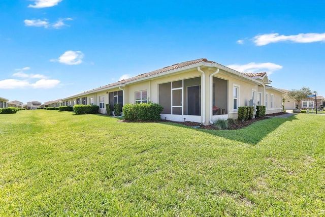 1051 QUAKER RIDGE LANE, Davenport, FL 33896