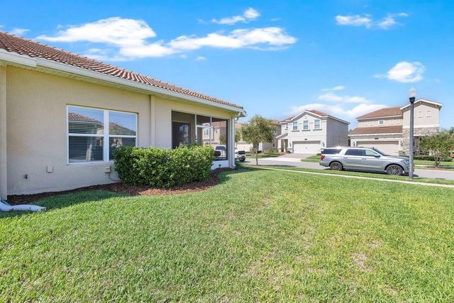 1051 QUAKER RIDGE LANE, Davenport, FL 33896