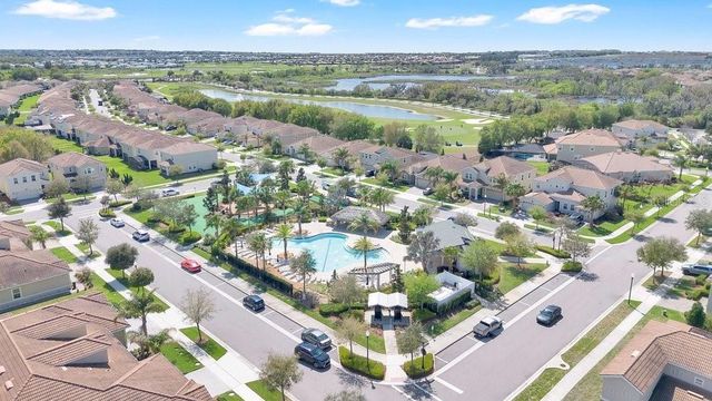 1051 QUAKER RIDGE LANE, Davenport, FL 33896