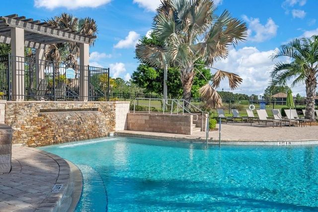 1051 QUAKER RIDGE LANE, Davenport, FL 33896