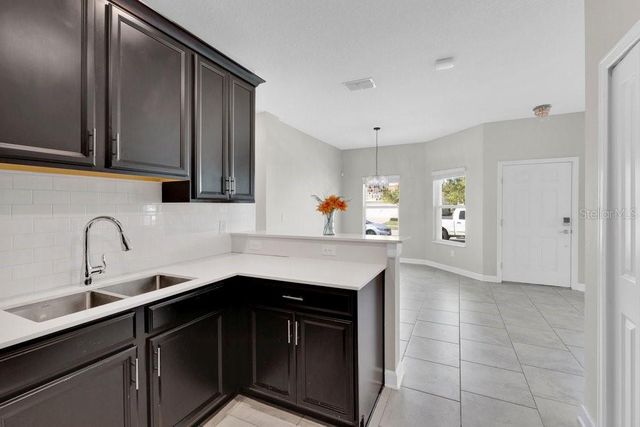 1051 QUAKER RIDGE LANE, Davenport, FL 33896