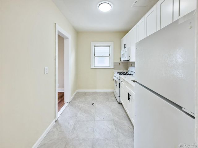 302 W Hudson Street, Long Beach, NY 11561