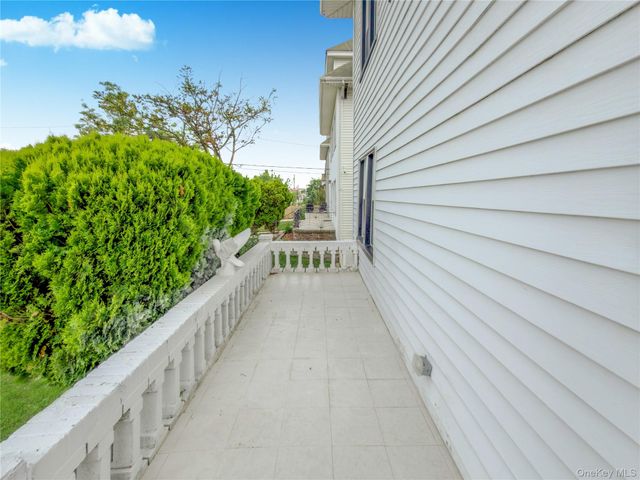 302 W Hudson Street, Long Beach, NY 11561
