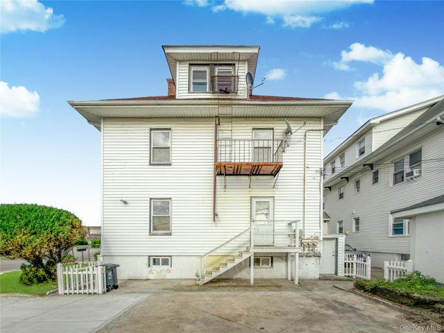 302 W Hudson Street, Long Beach, NY 11561
