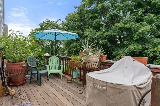 195 Glenellen Rd, Boston, MA 02132