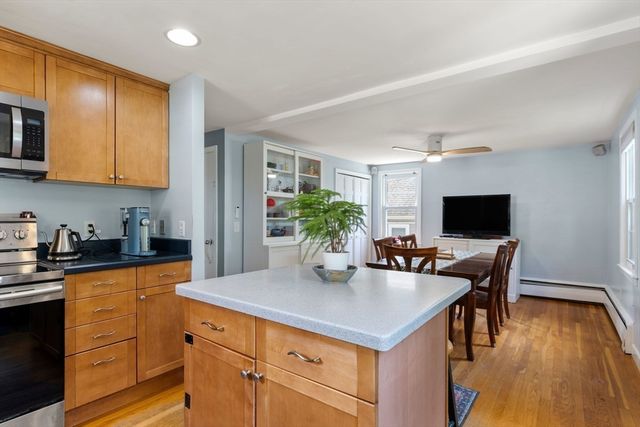 195 Glenellen Rd, Boston, MA 02132
