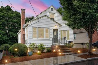 195 Glenellen Rd, Boston, MA 02132