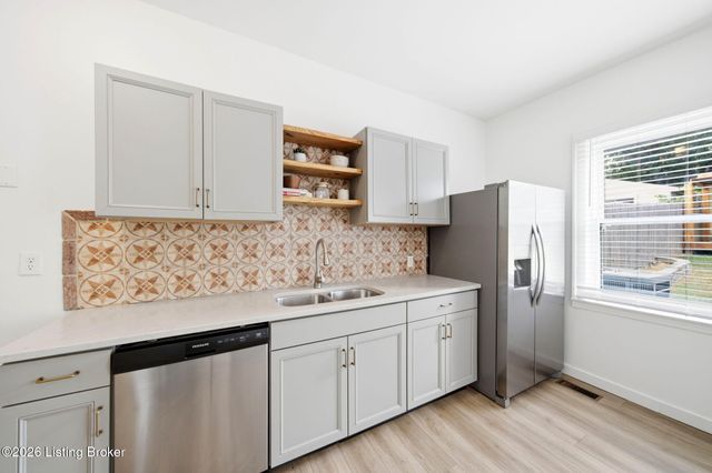 1037 Highland Ave, Louisville, KY 40204