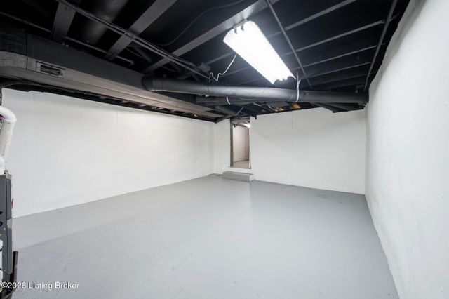 1037 Highland Ave, Louisville, KY 40204