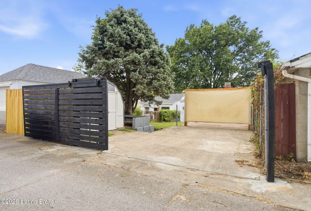 1037 Highland Ave, Louisville, KY 40204