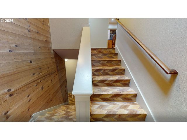 7325 Se BARBARA WELCH Rd, Portland, OR 97236