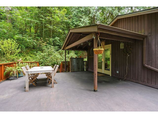 7325 Se BARBARA WELCH Rd, Portland, OR 97236