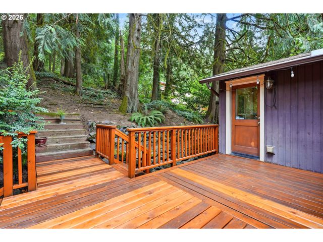 7325 Se BARBARA WELCH Rd, Portland, OR 97236
