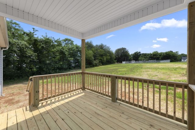 4706 Rock House Rd, Portland, TN 37148