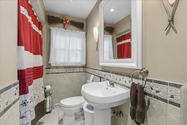 3911 Jewett Avenue, Highland, IN 46322