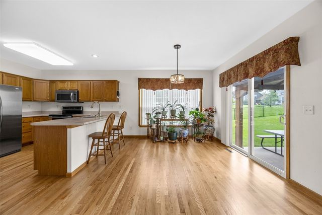 400 Westridge Drive SW, Cedar Rapids, IA 52404