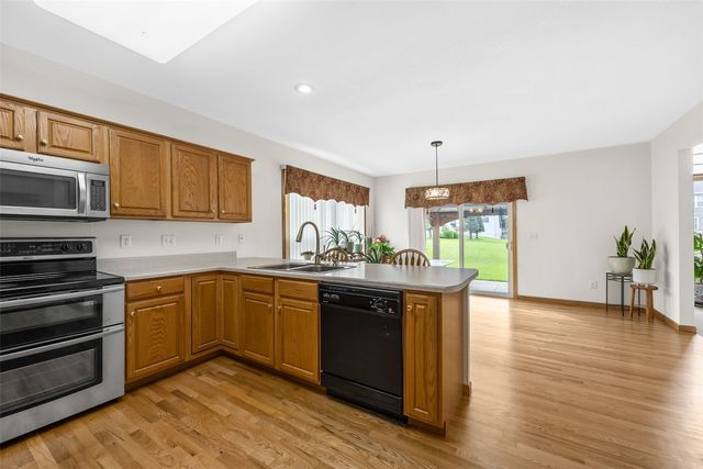 400 Westridge Drive SW, Cedar Rapids, IA 52404