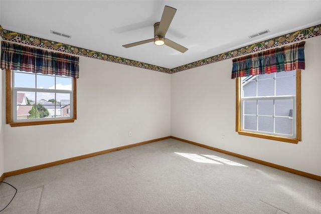 400 Westridge Drive SW, Cedar Rapids, IA 52404