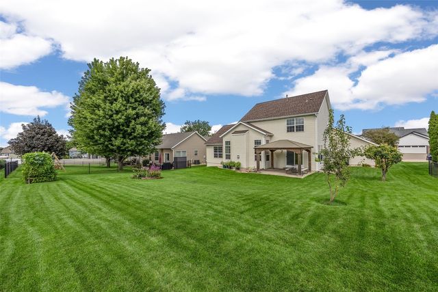 400 Westridge Drive SW, Cedar Rapids, IA 52404