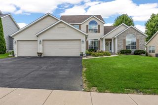 400 Westridge Drive SW, Cedar Rapids, IA 52404