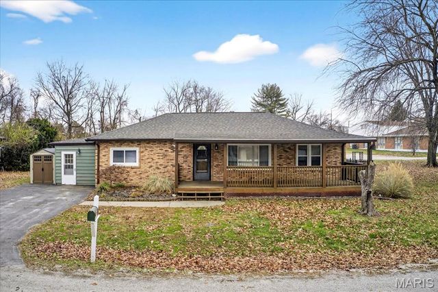 21 Richard Place, Belleville, IL 62269