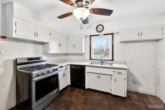 21 Richard Place, Belleville, IL 62269