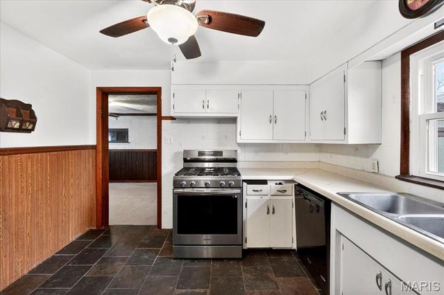 21 Richard Place, Belleville, IL 62269